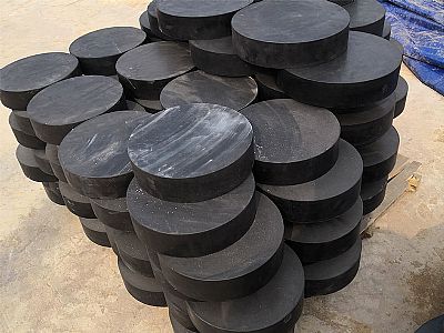 滁州板式橡胶支座由若干层橡胶片与薄钢板经加压硫化